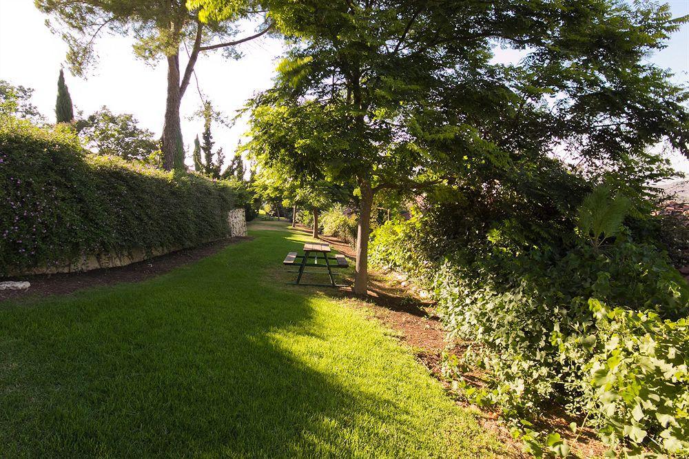 Shoresh Green Hills Family Suites Hotel Zewnętrze zdjęcie