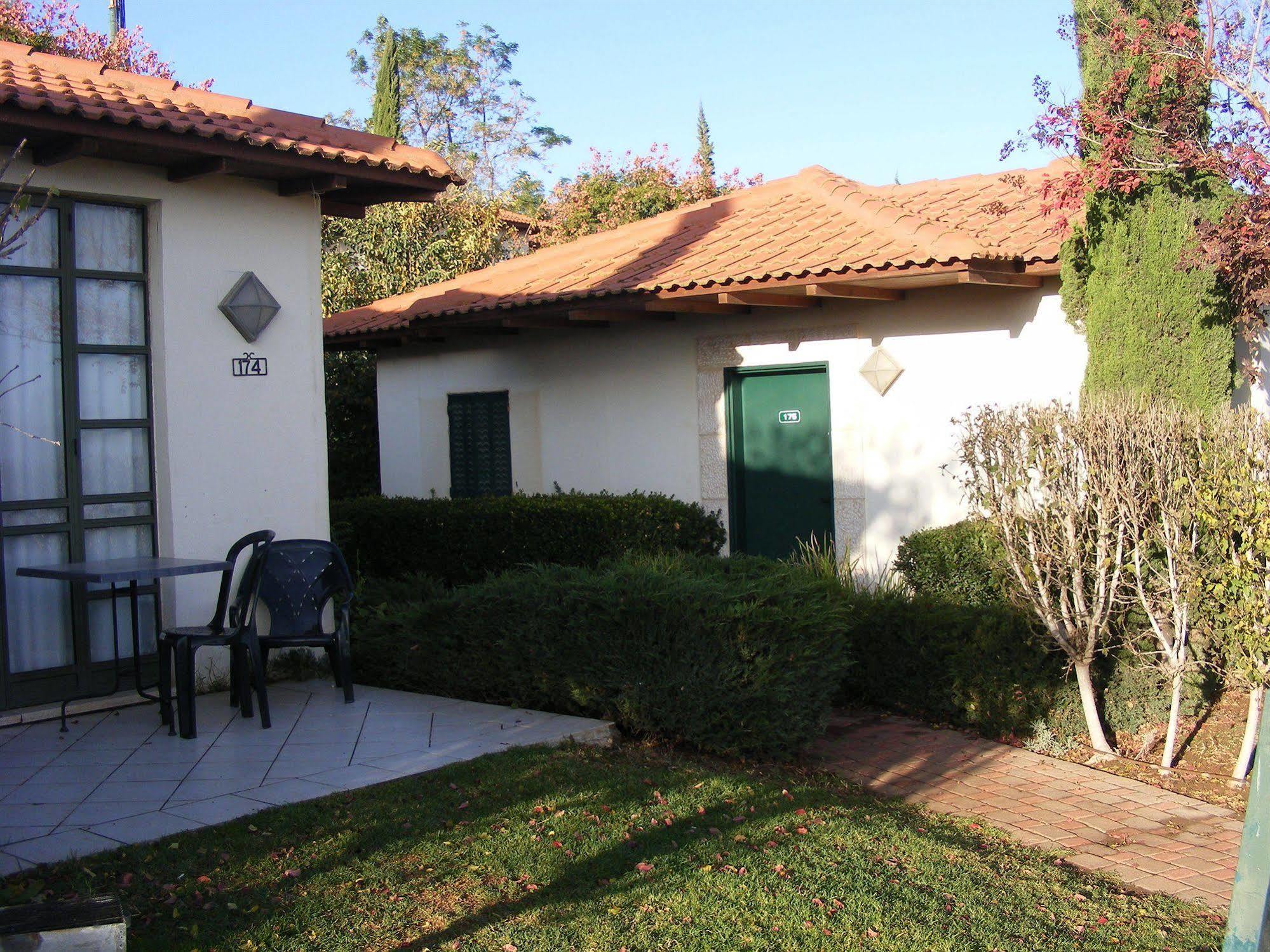 Shoresh Green Hills Family Suites Hotel Zewnętrze zdjęcie