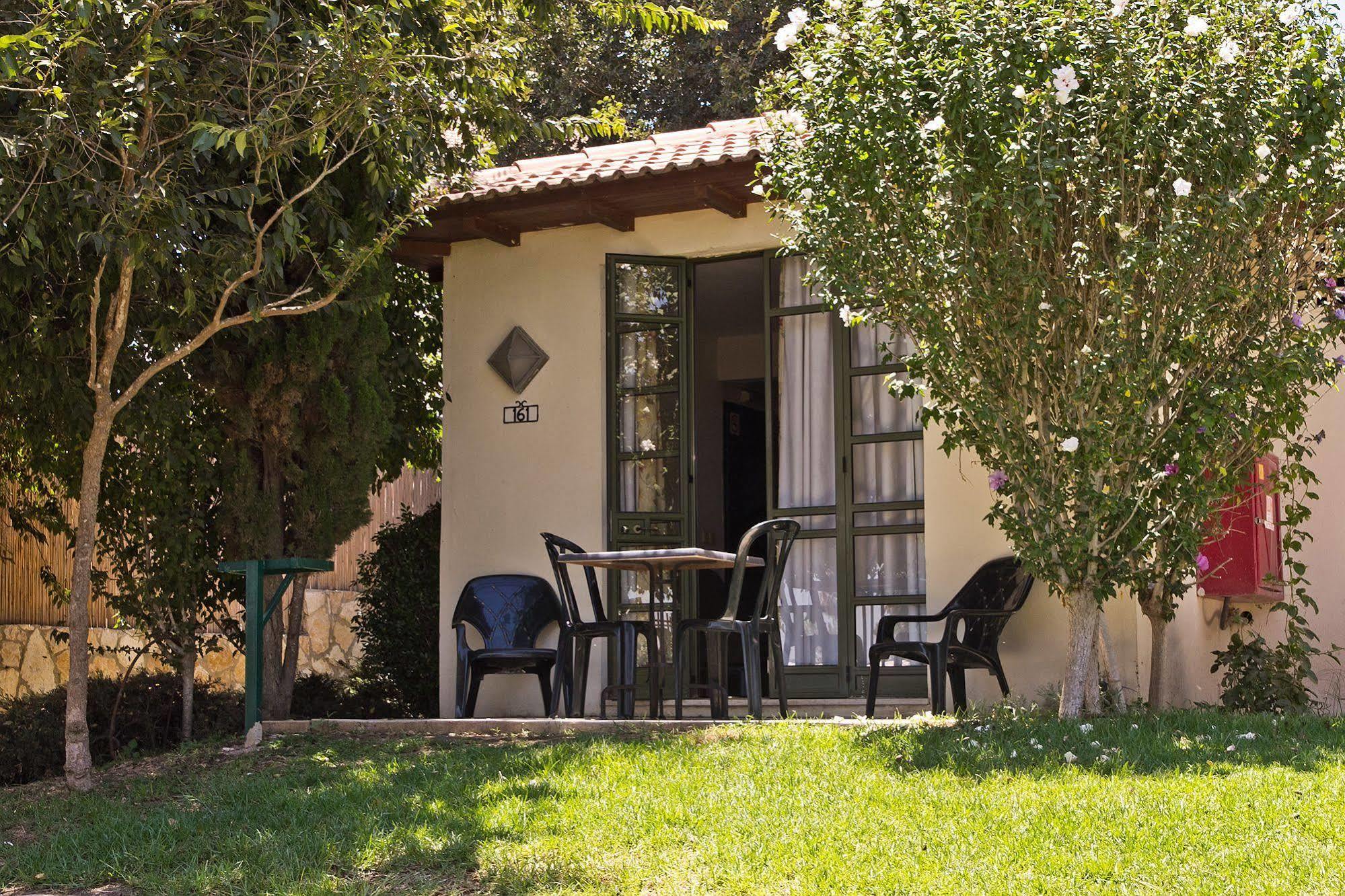 Shoresh Green Hills Family Suites Hotel Zewnętrze zdjęcie